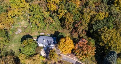 Swiss Valley Getaway - Dubuque / Tri-State Area