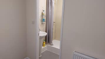 Studio, 2 Single Beds | Interior