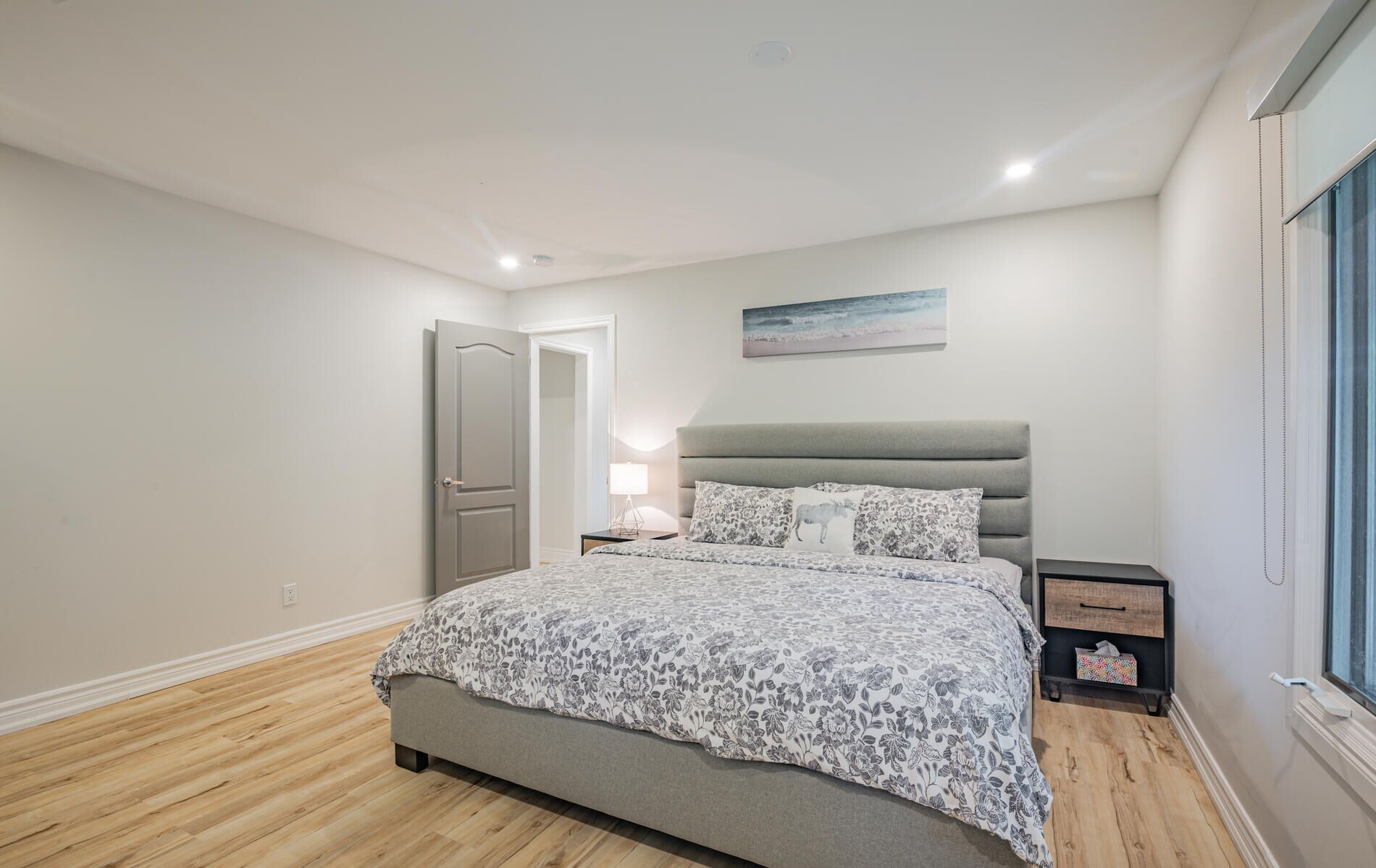 Sandy Beach/Boating/Swimming/Hot Tub/Marina/Trails