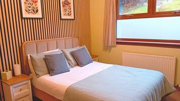 Brankas, Wi-Fi gratis, dan seprai linen