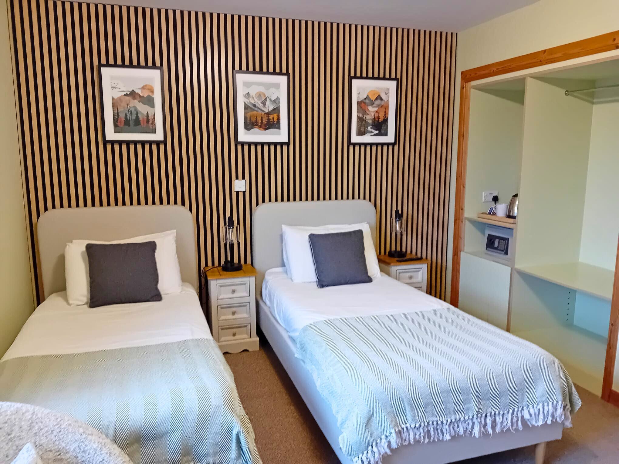 Standard Twin Room | In-room safe, desk, free WiFi, bed sheets
