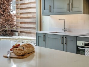 洗碗机、高脚椅