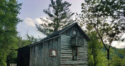 "Little House on the Prairie" with modern plumbing!