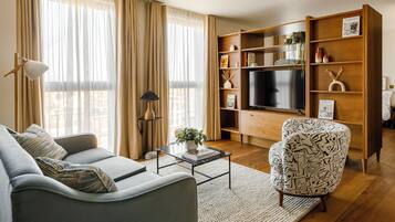 Apartment (0 Bedroom) | Living room