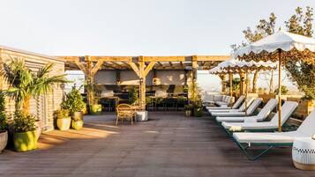 Apartment (0 Bedroom) | Balcony