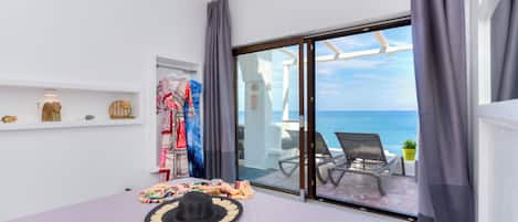 MBA SUITE | 1 bedroom, individually decorated, individually furnished