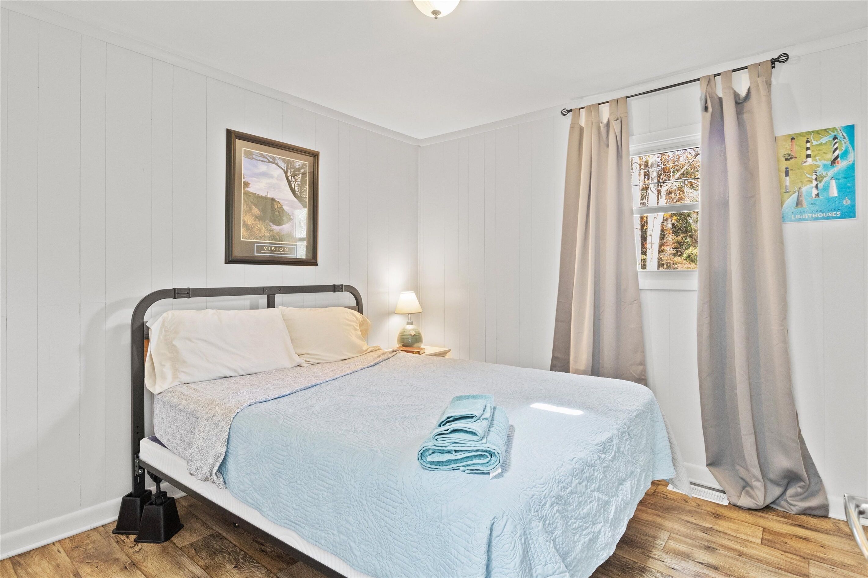 3 dormitorios, cuna de viaje, wifi gratis y ropa de cama