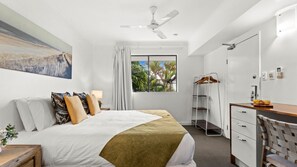 2 bedrooms, desk, iron/ironing board, travel cot