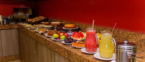 Free daily buffet breakfast