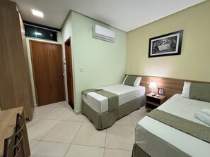 Standard Twin Room | Laptop workspace, free WiFi, bed sheets - Domus Hotel Trindade - Canaã dos Carajás (Canaa dos Carajas)