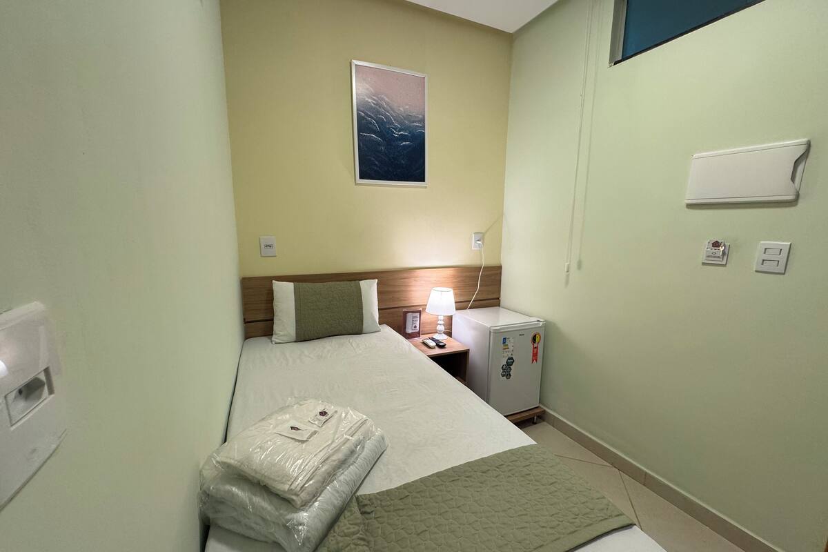 Chambre Simple Standard | Bureau, Wi-Fi gratuit, draps fournis