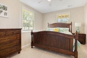 4 bedrooms, iron/ironing board, free WiFi, bed sheets