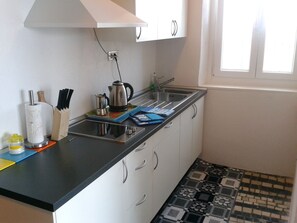 Fridge, oven, stovetop, coffee/tea maker - Best sea view terrace in Piran (Piran)