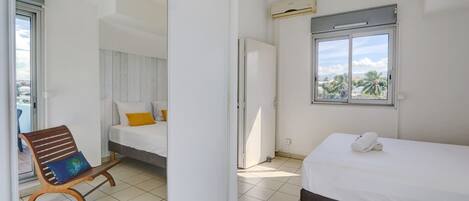 2 bedrooms, iron/ironing board, free WiFi, bed sheets
