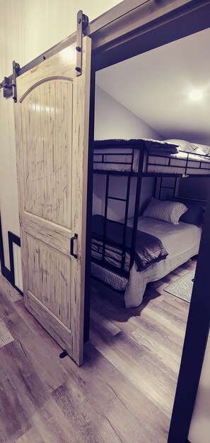 4 habitaciones, wifi gratis y ropa de cama