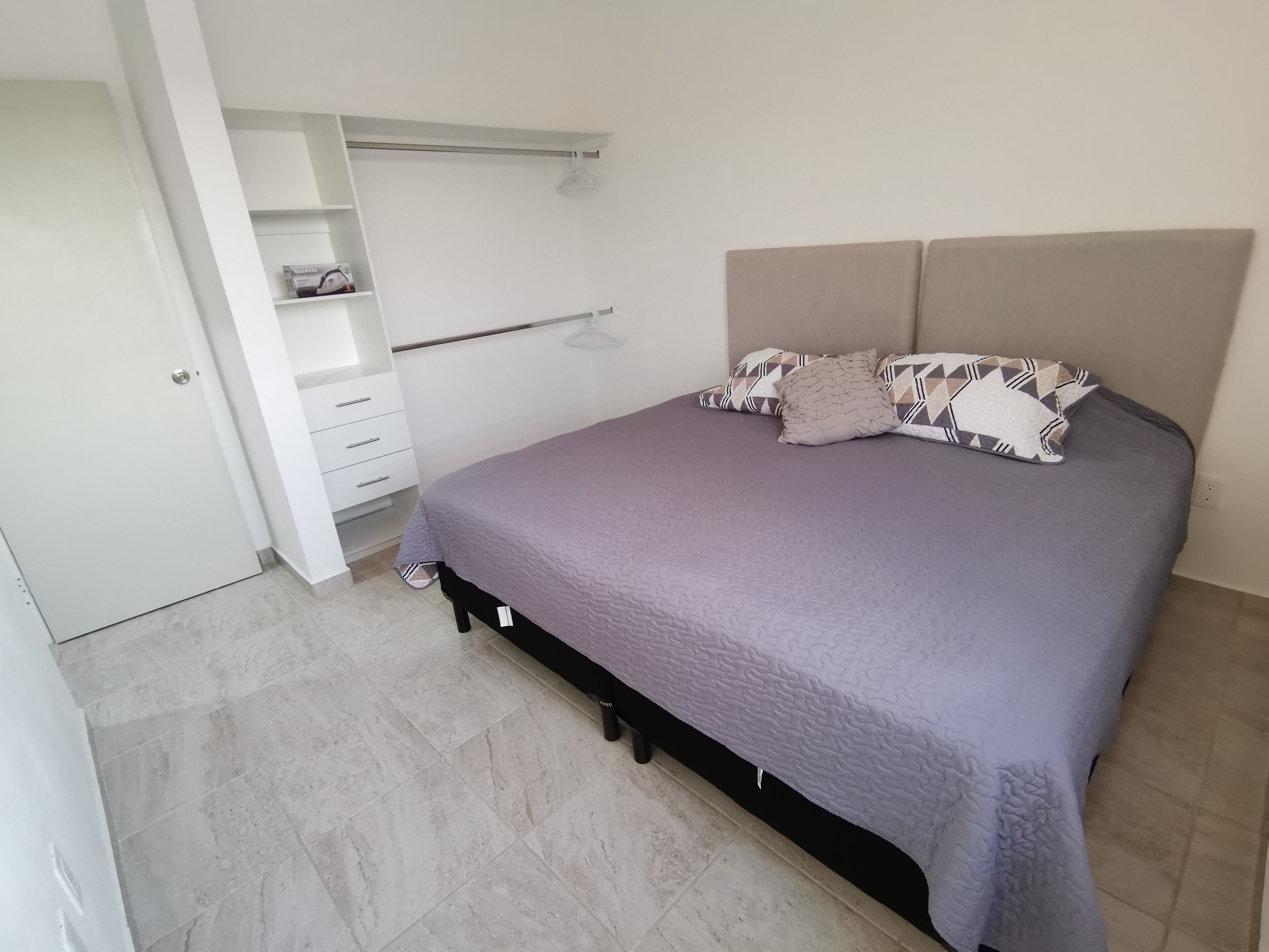 New private 2 BR apartment with High Speed Internet