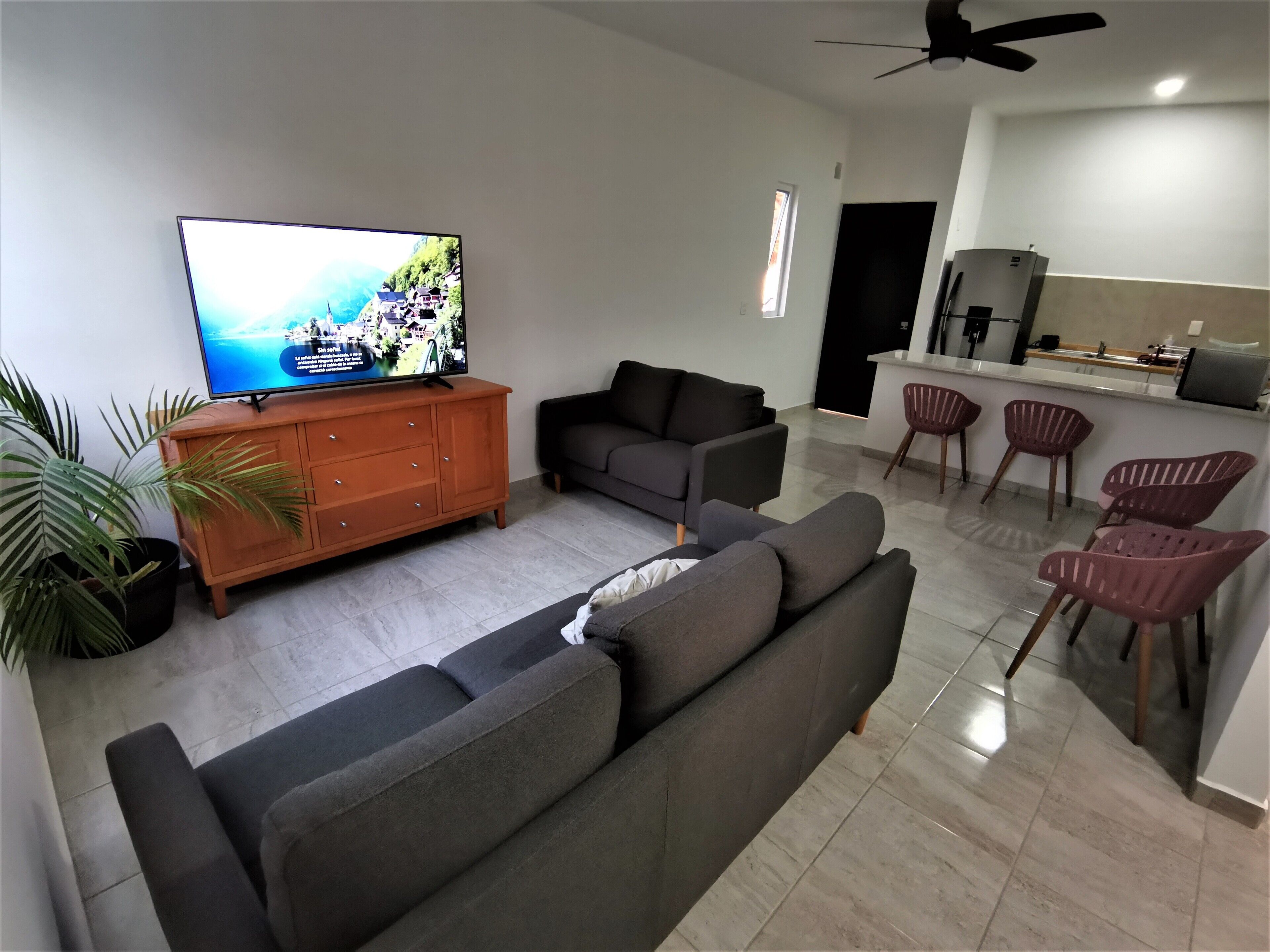 New private 2 BR apartment with High Speed Internet