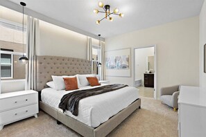 6 bedrooms, travel cot, WiFi, bed sheets