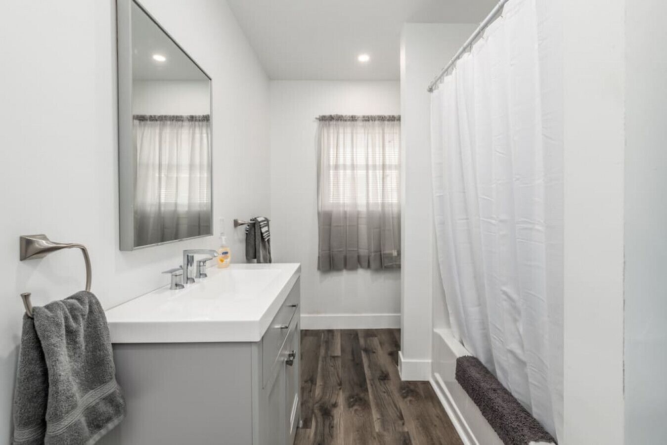 Brand NEW 2BD 1BA Riverfront | Washer & Dryer