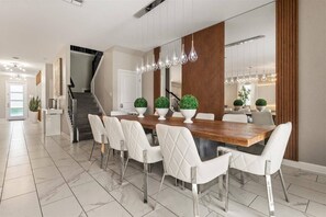 Dining - 9 Bedroom/ 5 Bathroom Champions Gate (851 PB) (Kissimmee)