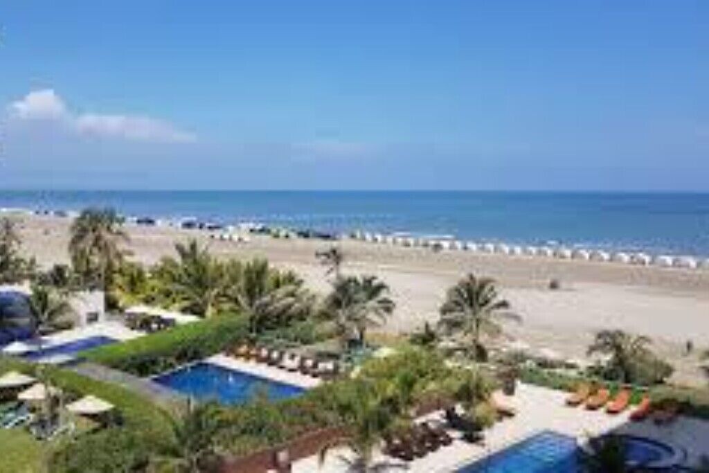 Beach nearby, beach towels