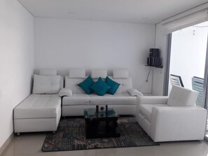 Smart-TV, Tischtennisplatte