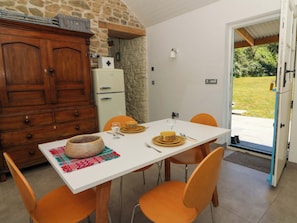 Cottage | Interior