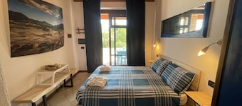 BLU Flat (2 pax) + 2 Bunks Bed, FIOCCHINA magic place - Salò - Garda Lake