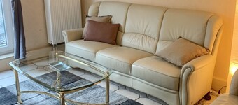 Apartment 1, centrally located on the waterfront