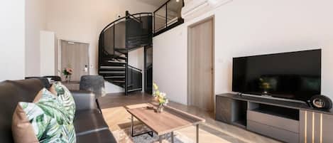 Suite Premier, 1 habitación (Duplex Family Suite) | 1 habitación, minibar, caja de seguridad en la habitación y escritorio