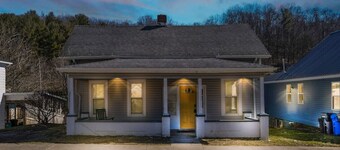 Nostalgic in Nelsonville: Great back yard for pets
