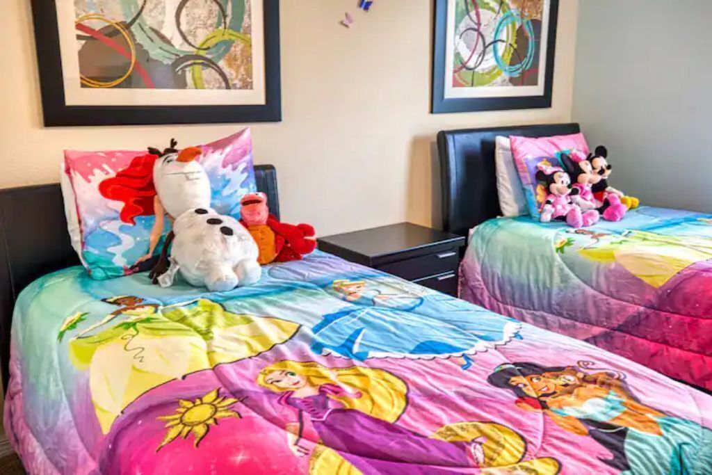 5 Stars/THEMED StarWars/Moana/2 Kings/10 mins to Disney/Private Pool