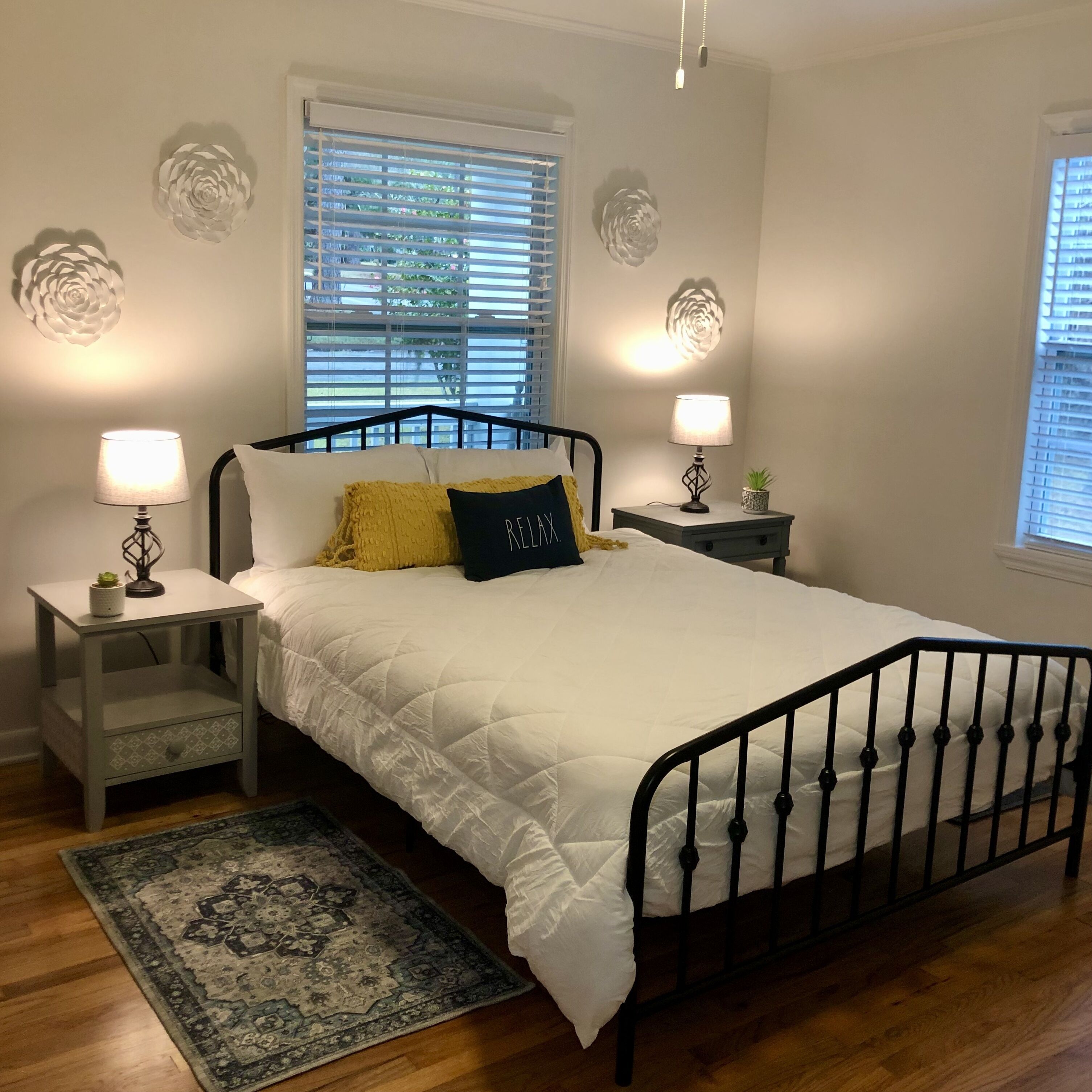 2 bedrooms, desk, iron/ironing board, free WiFi