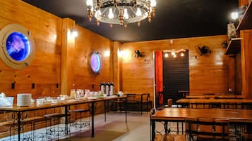 Café da manhã continental grátis todos os dias