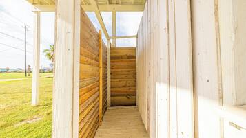 Enceinte de lâhĂ©bergement