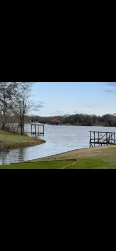Emma’s Hideaway<br>Country living with private dock