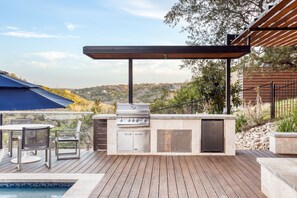 Outdoor dining - Hilltop Pool + Hot Tub + Fire Pit | Lake Views + Hill Country | Barton (Austin)