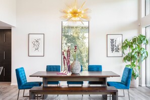 Dining - Luxury w/ Lake View, Pool, Hot Tub, Fire Pit, Ping Pong | Barton by AvantStay (Austin)