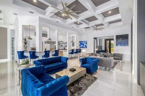 Smart TV, video games, ping pong, stereo -  As Seen On TV Casino/Karaoke 11000 Square Foot Mansion. Spa/Golf/Arcade/11Br (reunion)