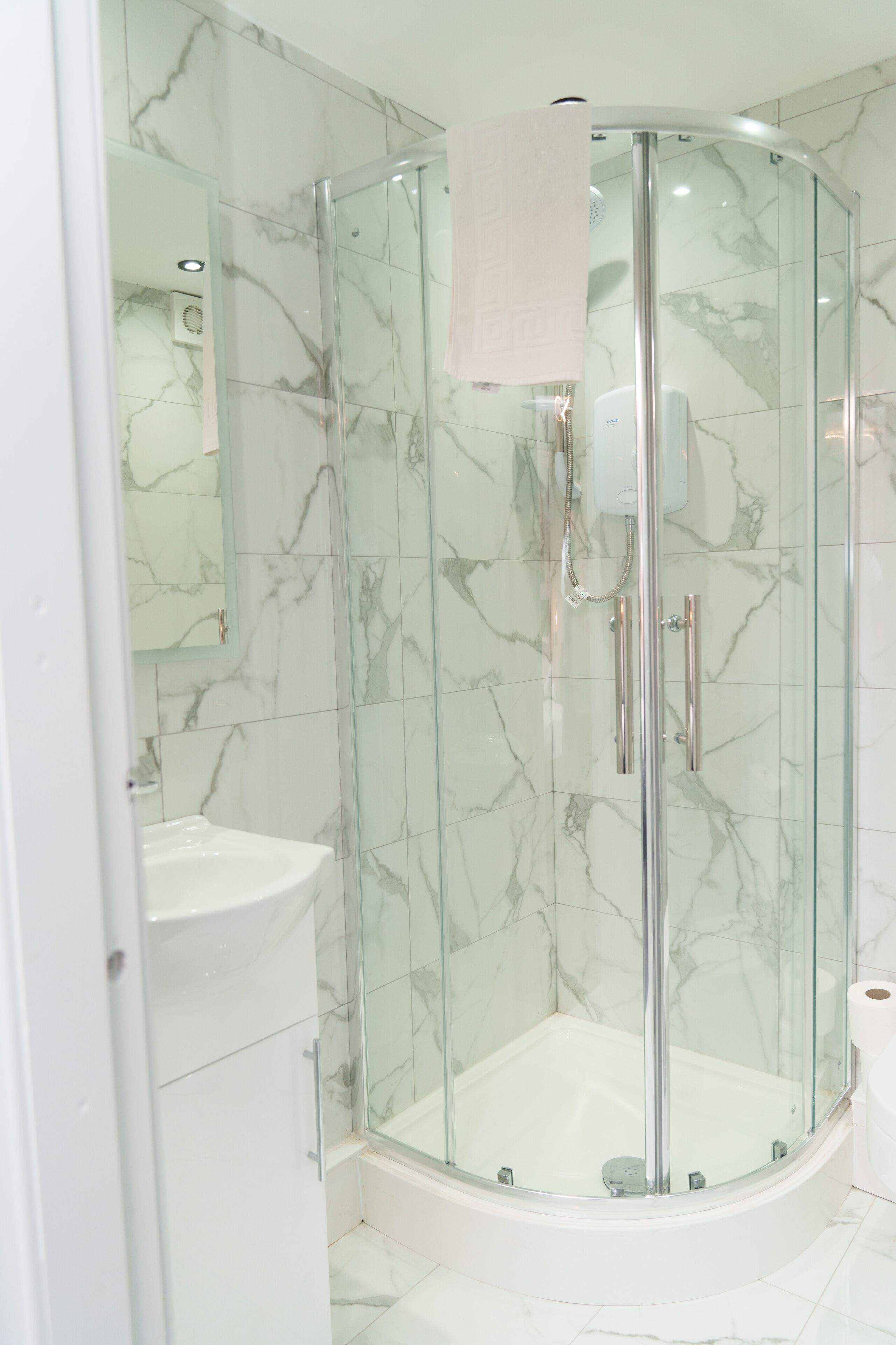 Superior Studio, Ensuite | Bathroom