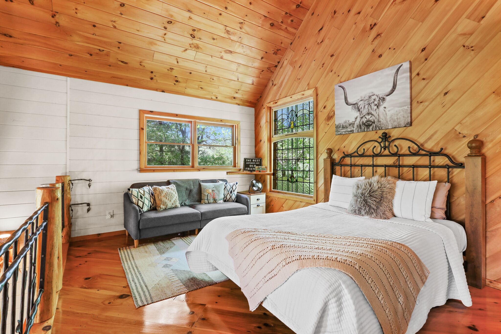 4 bedrooms, desk, iron/ironing board, free WiFi