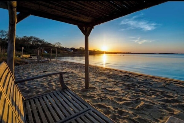 Beach nearby, beach towels