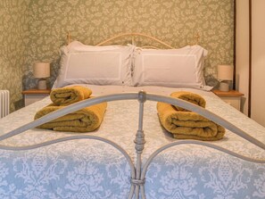2 quartos, Wi-Fi de cortesia, roupa de cama