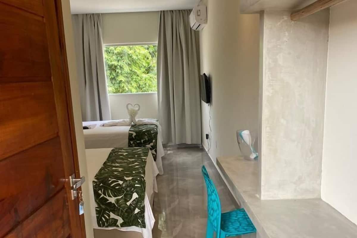 Chambre luxueuse | Lit avec matelas Select Comfort, minibar, coffre-fort, décor unique