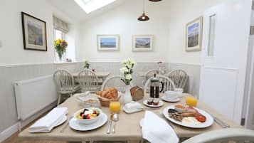 Cottage, Private Bathroom (Willow Cottage) | Breakfast meal | Free breakfast