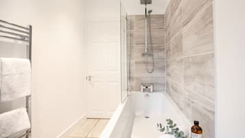 Cottage, Private Bathroom (Willow Cottage) | Bathroom