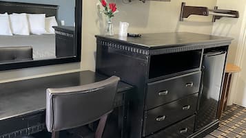 Standard Room, Smoking | Room amenity