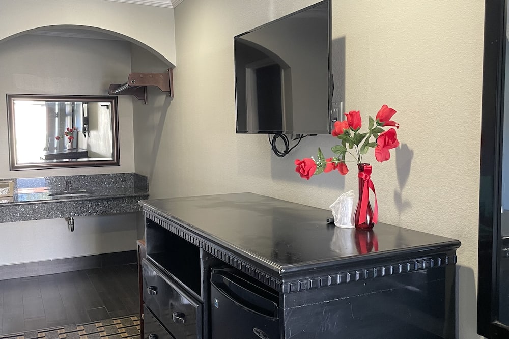 Villa Inn & Suites