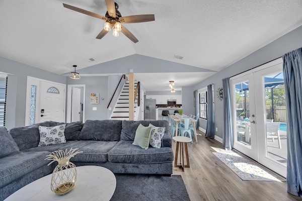 Smart TV, fireplace, offices
