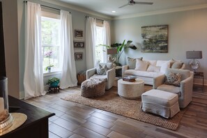 Smart-TV, DVD-Player, Drucker